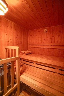 Sauna +++ VERKAUFT +++ Wundersch�ner wei�er Winkelbungalow, das ideale Zuhause f�r eine junge Familie!