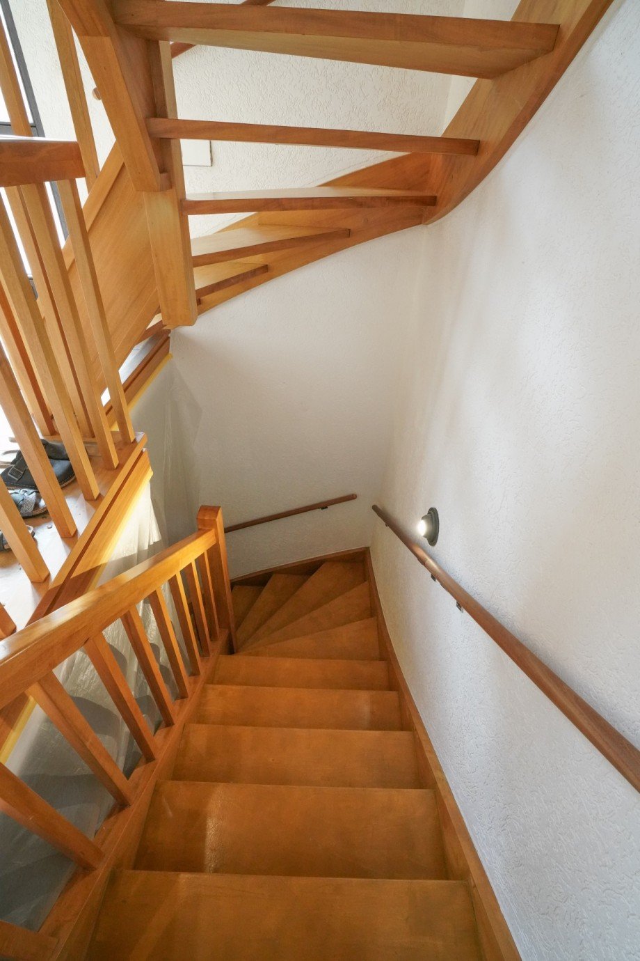 Treppe zum Keller Einfamilienhaus J�lich