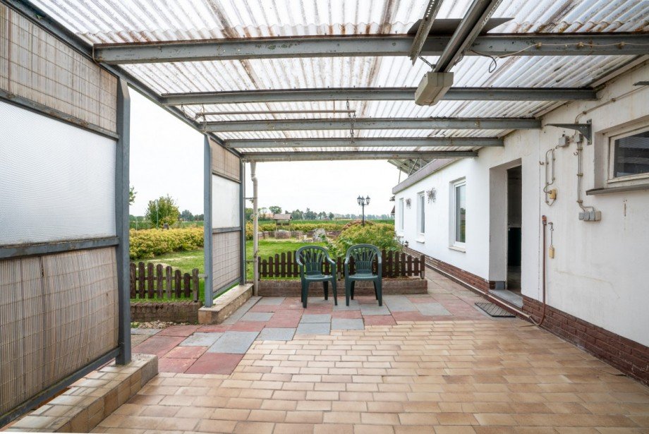Terrasse Doppelhaush�lfte Titz
