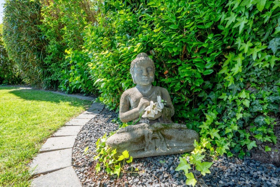 Gartenimpression Doppelhaush�lfte Titz-Opherten