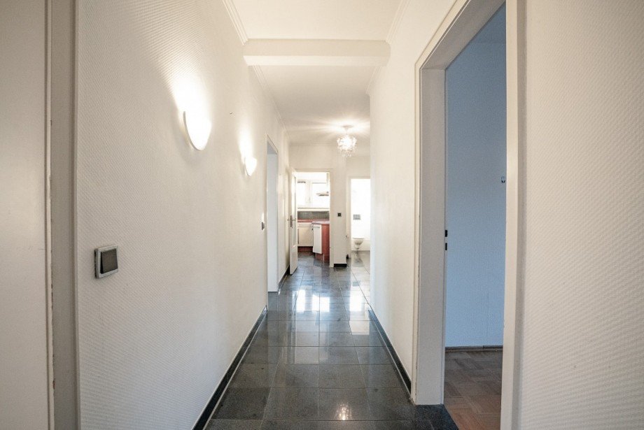 Flur Wohnung J�lich