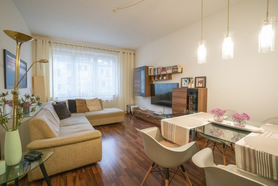 Wohnzimmer Mehrfamilienhaus D�sseldorf
