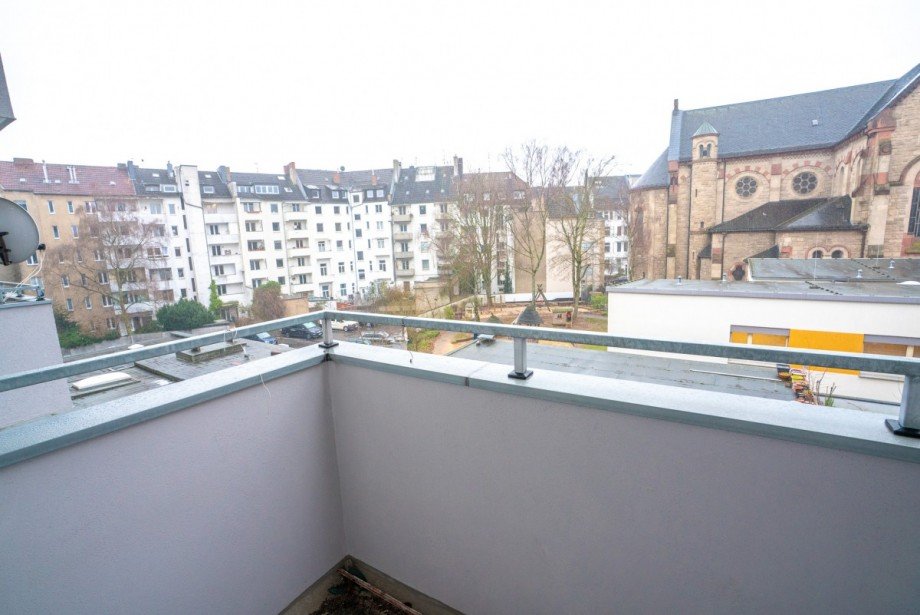 Balkon Mehrfamilienhaus D�sseldorf