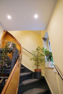 Treppe zum Obergeschoss +++ VERKAUFT +++ Wo Lebensfreude zu Hause ist - Schmuckst�ck in Alsdorf-Kellersberg!