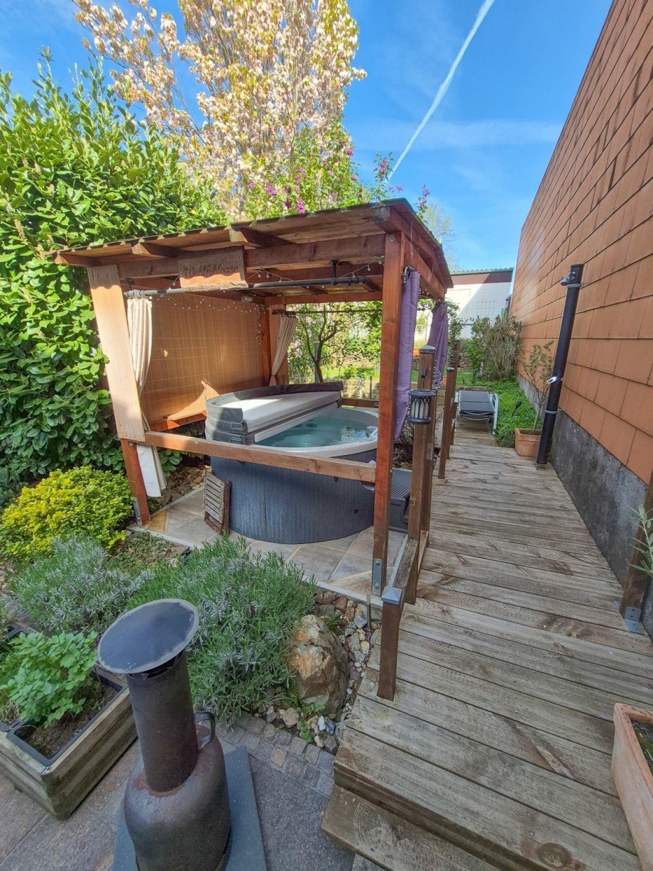 Whirlpool Einfamilienhaus Titz