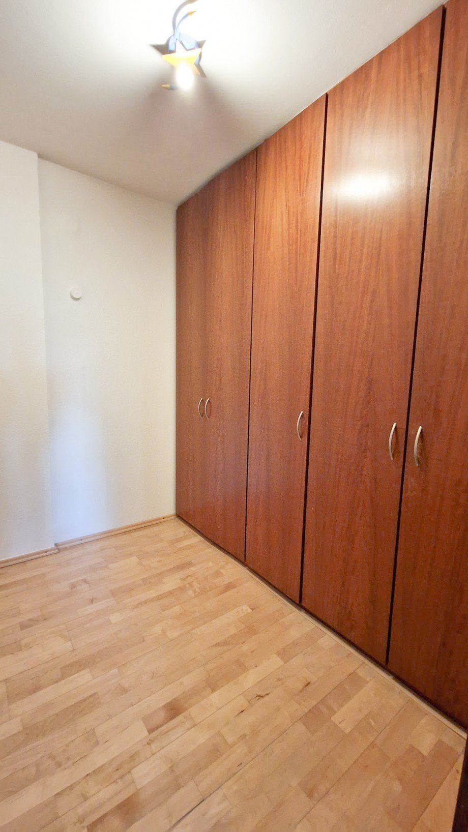 Ankleide Wohnung D�sseldorf-Oberkassel