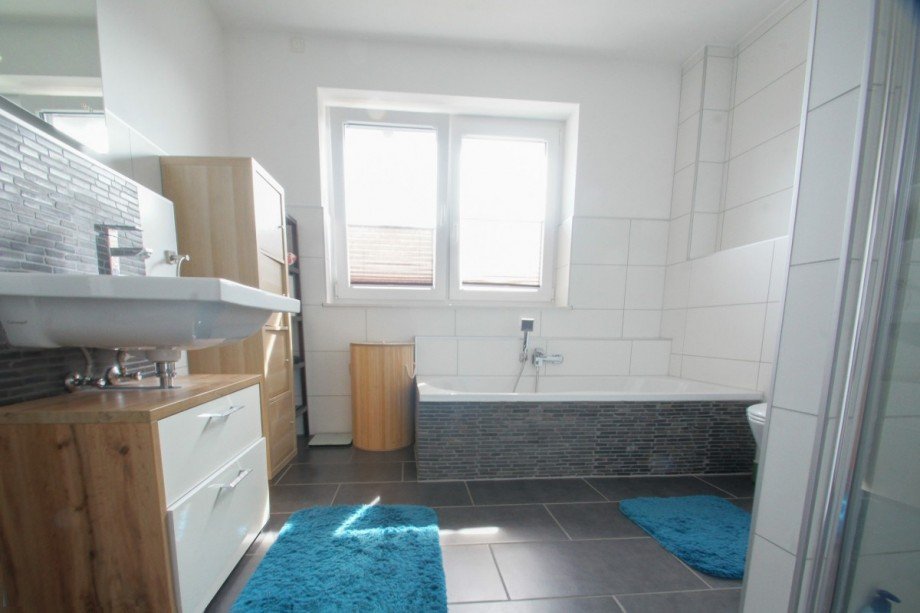 Badezimmer Doppelhaush�lfte Titz