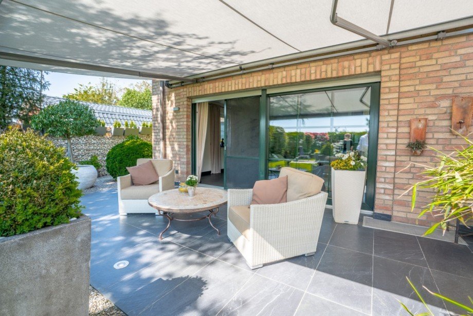 Terrasse Doppelhaush�lfte Titz-Opherten