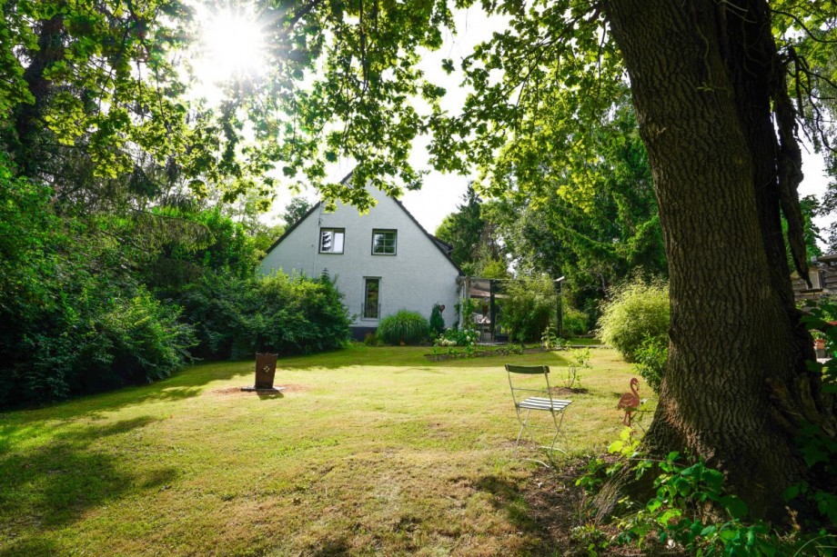 Gartenimpression Zweifamilienhaus Solingen