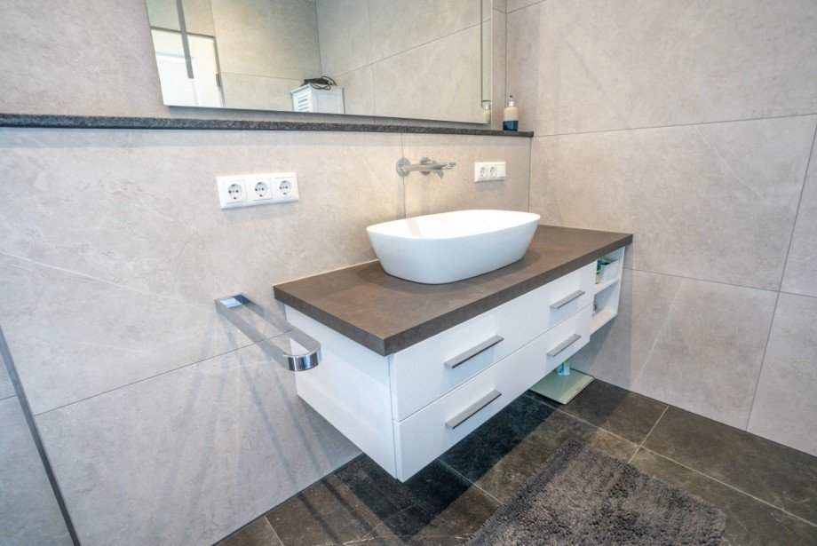 Badezimmer Doppelhaush�lfte J�lich-Stetternich