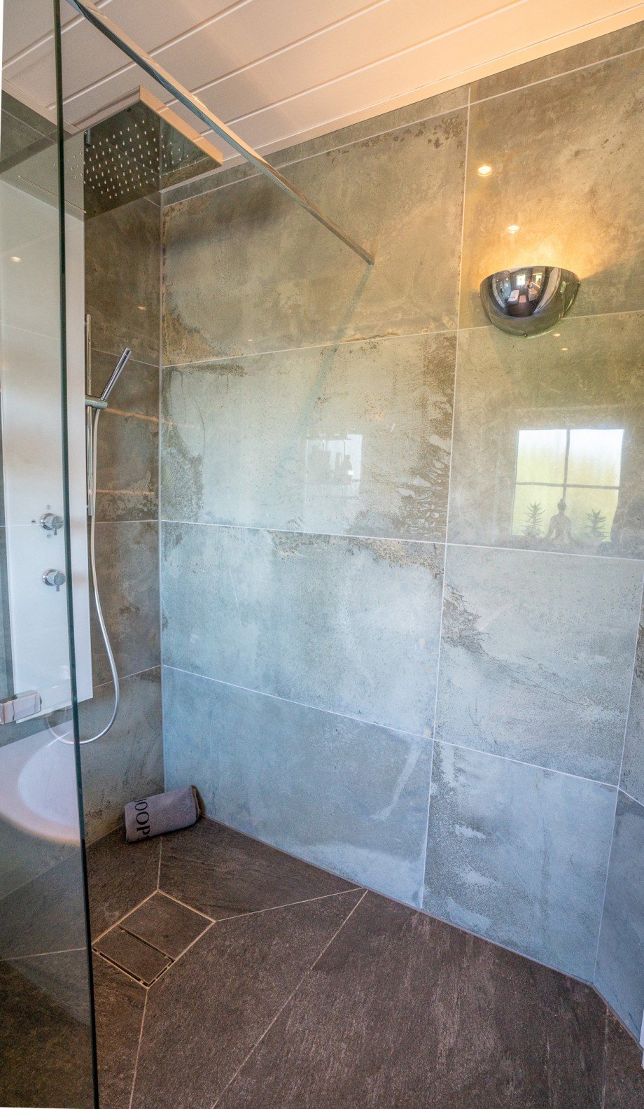 Badezimmer Doppelhaush�lfte Titz-Opherten