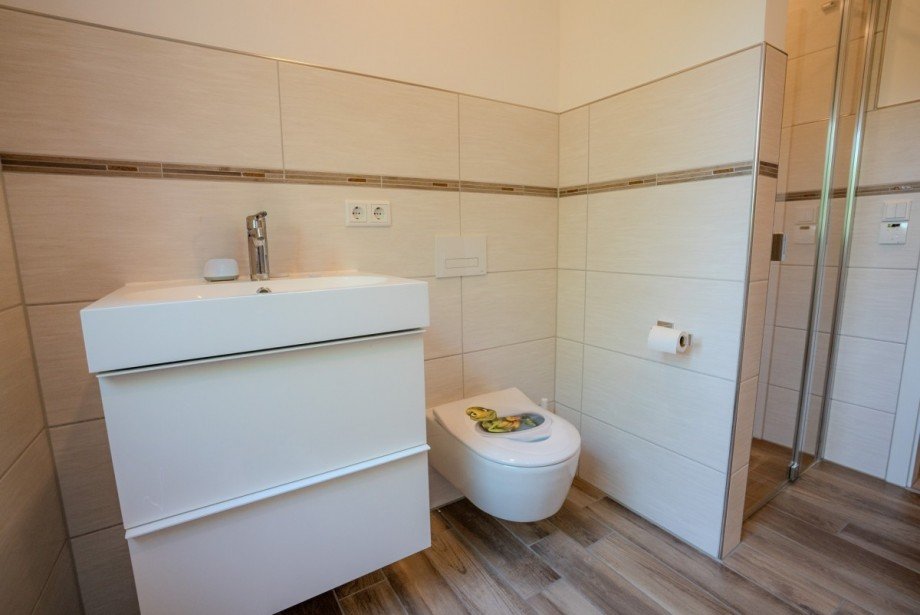 Obergeschoss Badezimmer Wohn- / Gesch�ftshaus Grevenbroich