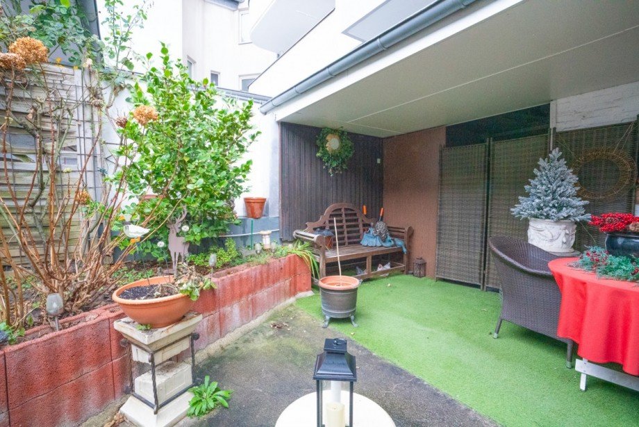 Terrasse Mehrfamilienhaus D�sseldorf