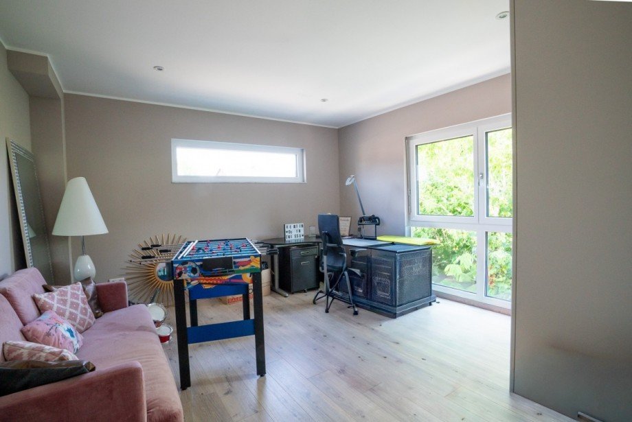 Spielzimmer Wohn- / Gesch�ftshaus Grevenbroich