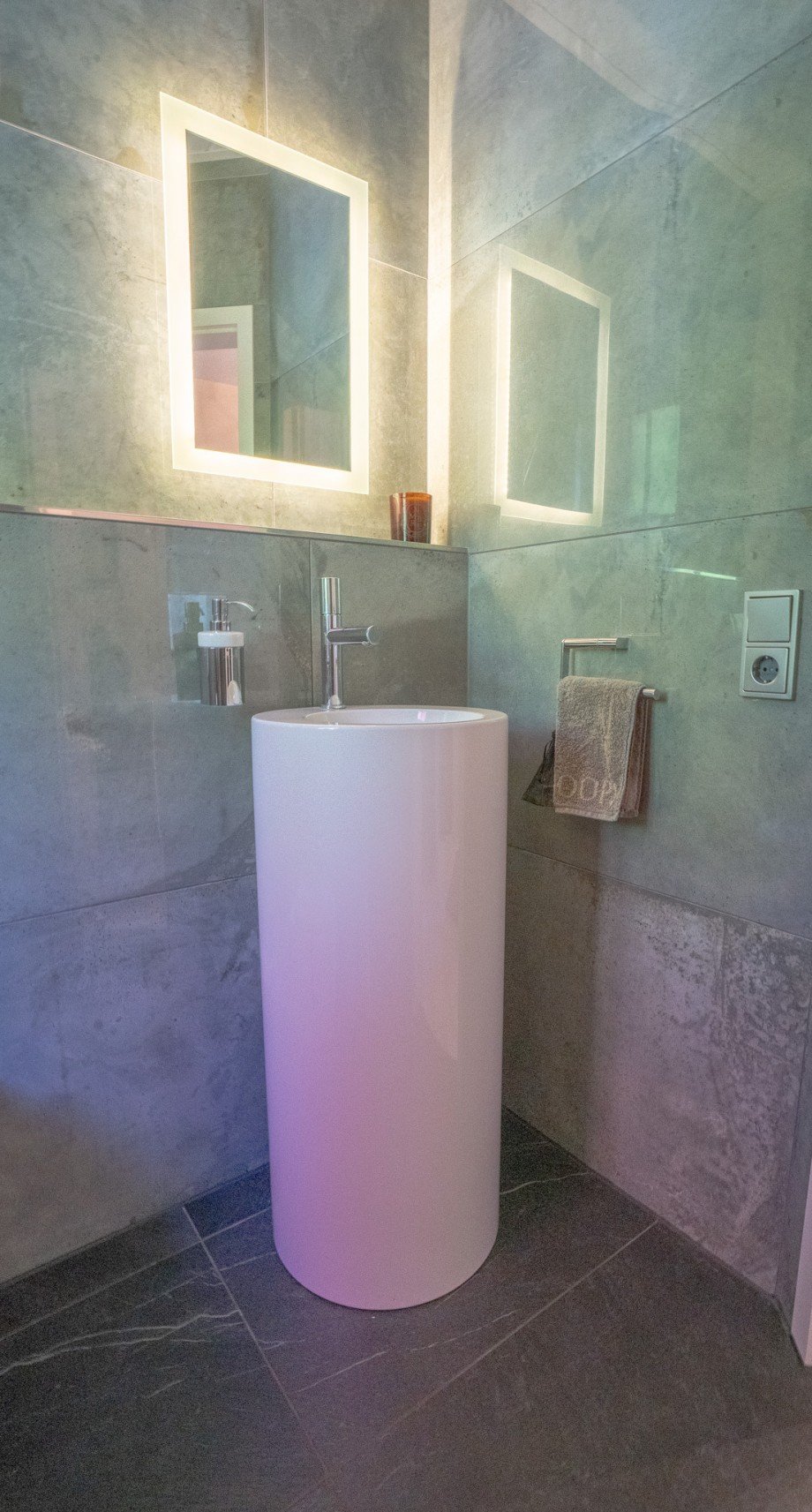 G�ste-WC Doppelhaush�lfte Titz-Opherten
