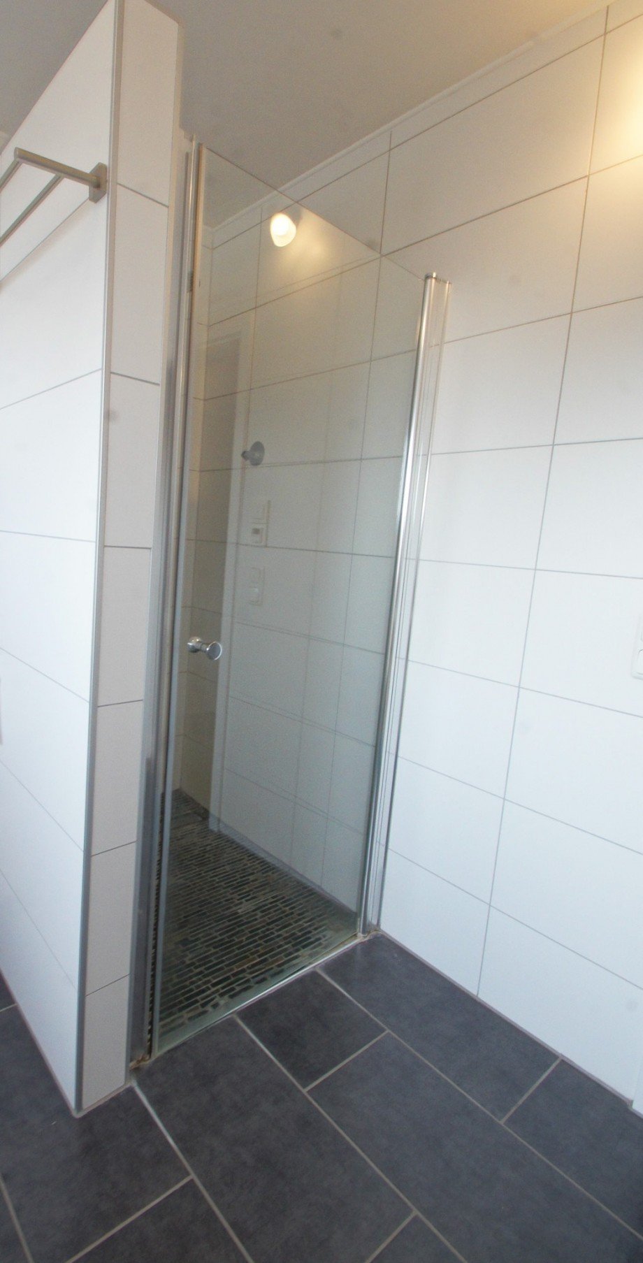 Badezimmer Doppelhaush�lfte Titz