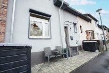 Aussenansicht +++ VERKAUFT +++ Wo Lebensfreude zu Hause ist - Schmuckst�ck in Alsdorf-Kellersberg!
