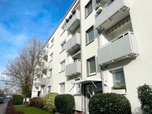Aussenansicht +++ VERKAUFT +++ D-Oberkassel / Sehr gut aufgeteilte 4- Zimmer-Eigentumswohnung in ruhiger Lage!