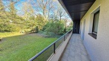 Balkon & Gr�nblick D-Oberkassel, Rheinallee Top 2-Zimmer-Wohnung mit Einbauk�che, Balkon mit Gr�nblick