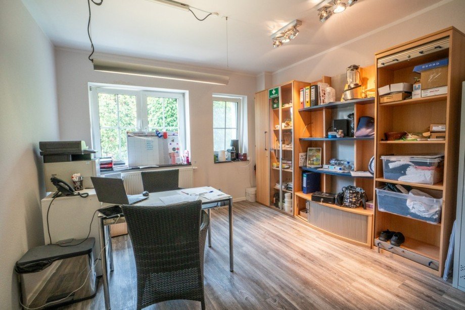Arbeitszimmer Gewerbe EG Villa J�lich