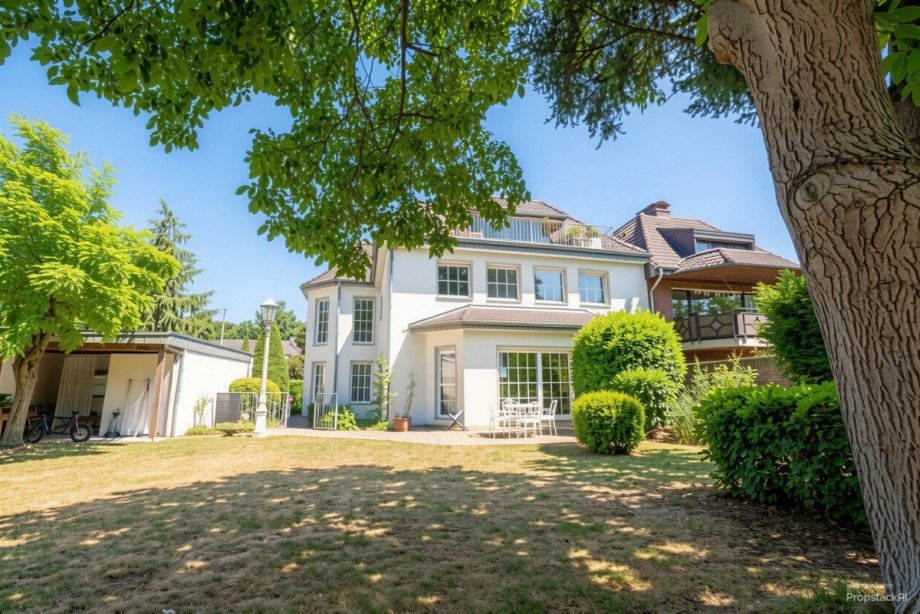 R�ckansicht Villa J�lich