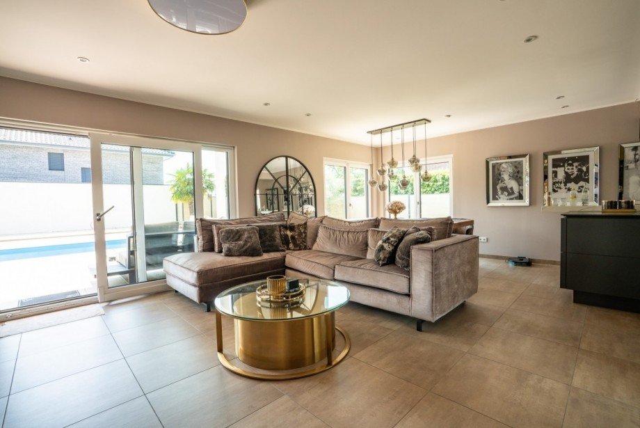 Wohnzimmer Wohn- / Gesch�ftshaus Grevenbroich