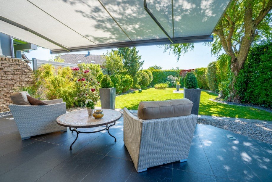 Terrasse Doppelhaush�lfte Titz-Opherten