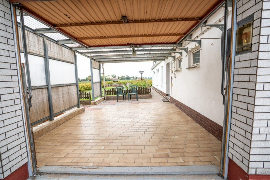 Garage II. Doppelhaush�lfte Titz