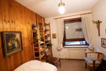 Kind +++ VERKAUFT +++ Wundersch�ner wei�er Winkelbungalow, das ideale Zuhause f�r eine junge Familie!