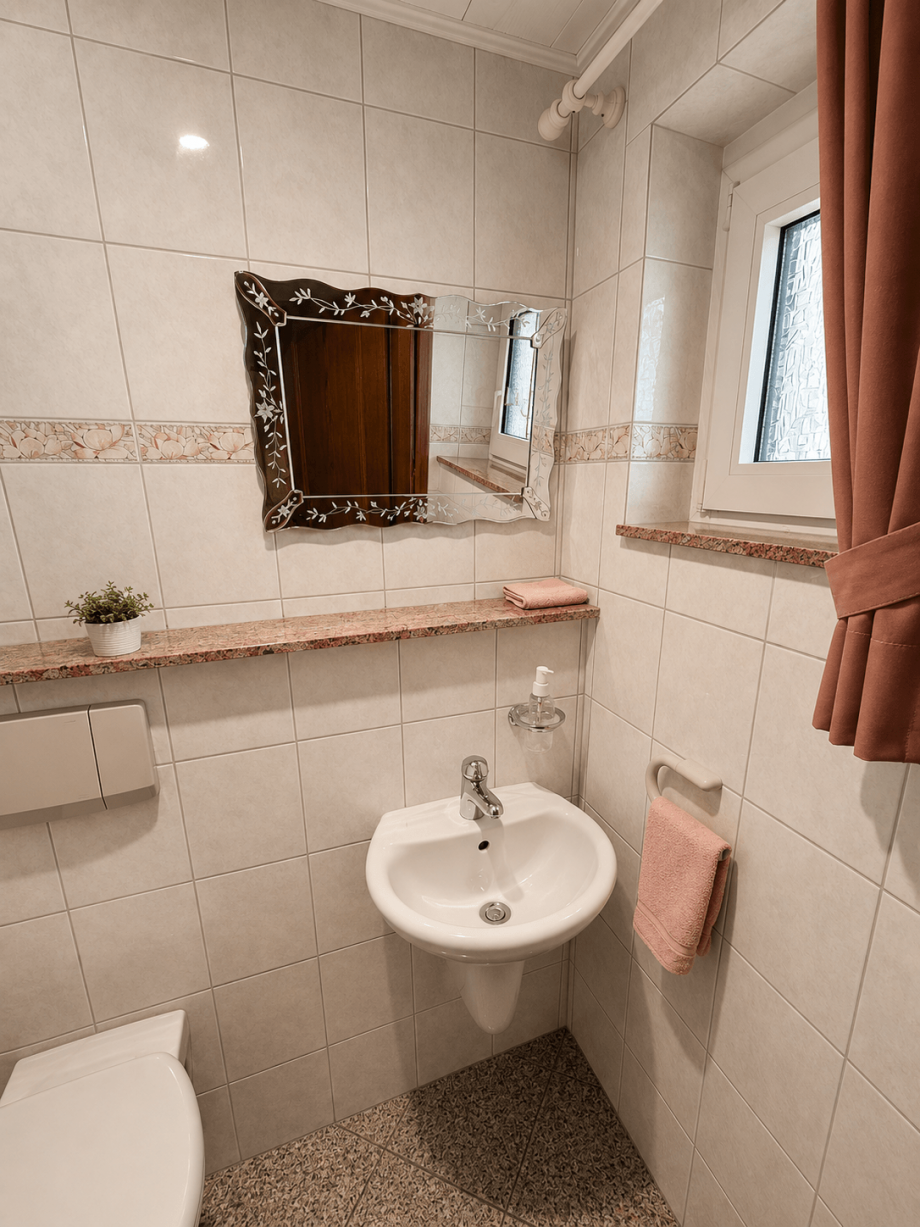 G�ste-WC Reihenhaus K�ln
