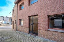 Eingang +++ VERKAUFT +++ Interessantes Haus mit Gestaltungsm�glichkeiten f�r die Familie - Energieeffizienzklasse C