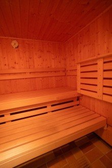Sauna +++ VERKAUFT +++ Wundersch�ner wei�er Winkelbungalow, das ideale Zuhause f�r eine junge Familie!