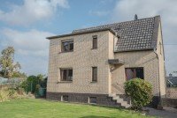 Bild (85c57ebc1fe4aa15e68aea647cb38dbe): +++ VERKAUFT +++ Gepflegtes freistehendes Einfamilienhaus mit viel Potenzial in Bedburg-Kirchherten