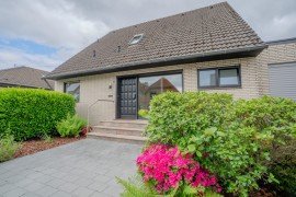 Hauptbild Familienidylle in Bestlage von J�chen - Freistehendes Einfamilienhaus mit park�hnlichem S�dgarten.