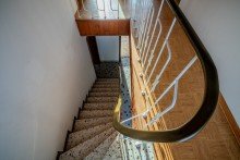 Treppenhaus +++ VERKAUFT +++ Interessantes Haus mit Gestaltungsm�glichkeiten f�r die Familie - Energieeffizienzklasse C