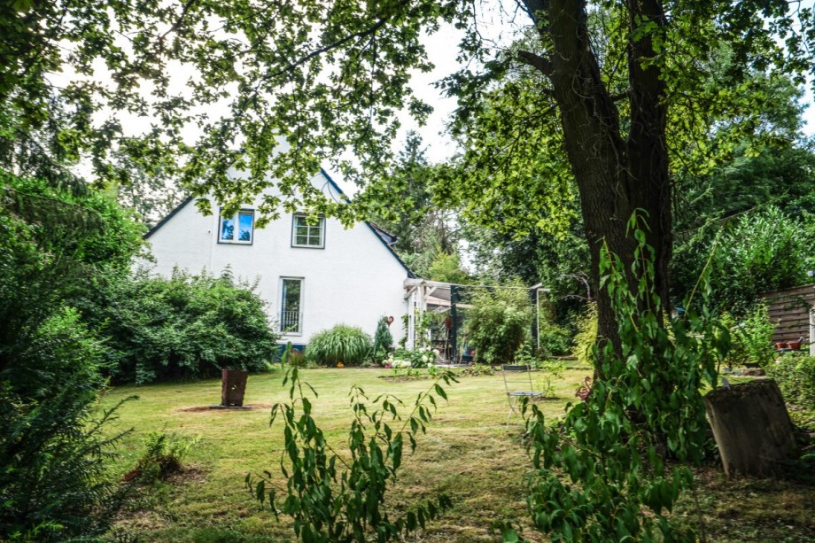 Gartenimpression Zweifamilienhaus Solingen
