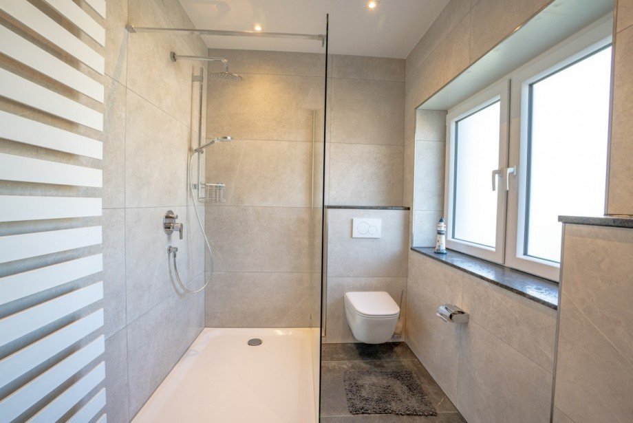 Badezimmer Doppelhaush�lfte J�lich-Stetternich