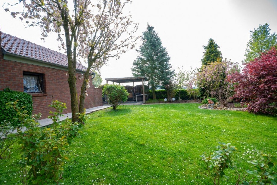 Garten Zweifamilienhaus Titz