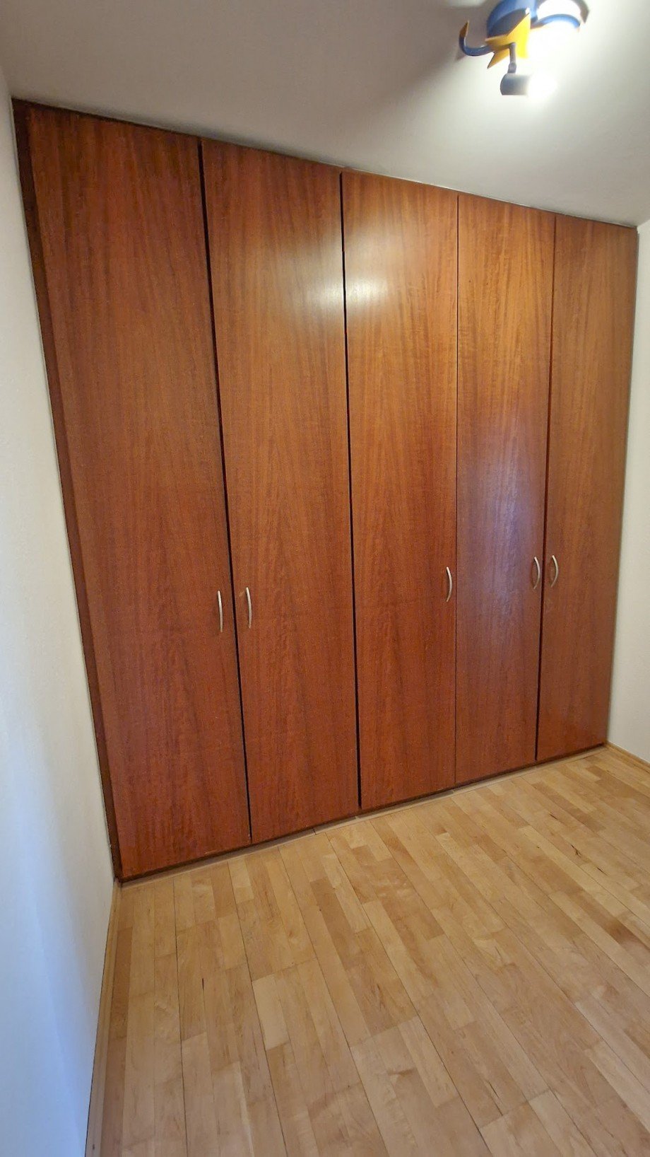 Ankleide Wohnung D�sseldorf-Oberkassel