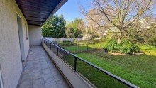 Balkon & Gr�nblick D-Oberkassel, Rheinallee Top 2-Zimmer-Wohnung mit Einbauk�che, Balkon mit Gr�nblick