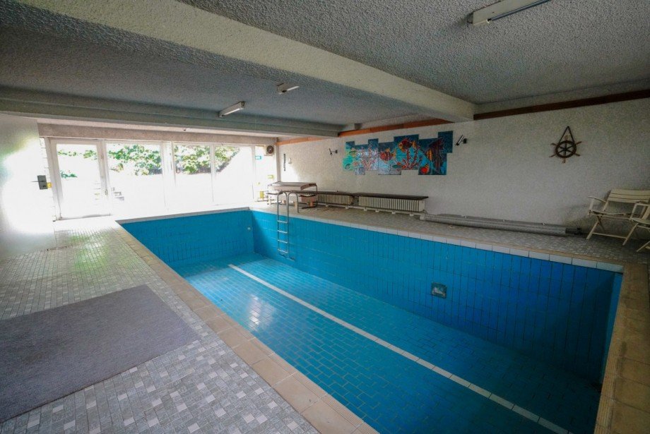 Pool Einfamilienhaus D�ren - Villenlage