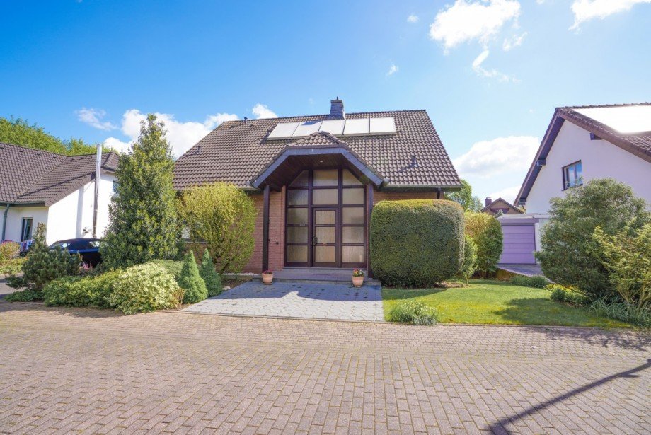 Vorderansicht Einfamilienhaus J�lich