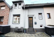 Aussenansicht +++ VERKAUFT +++ Wo Lebensfreude zu Hause ist - Schmuckst�ck in Alsdorf-Kellersberg!