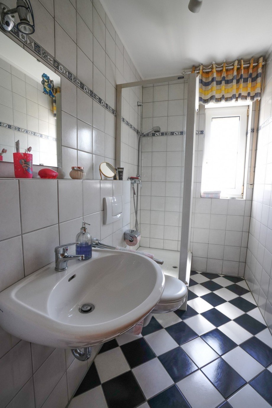 Duschbad Haus Titz-M�ntz