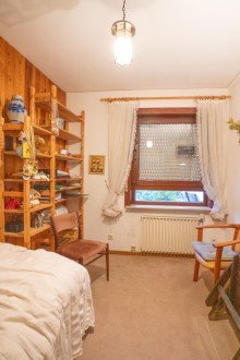 Kind +++ VERKAUFT +++ Wundersch�ner wei�er Winkelbungalow, das ideale Zuhause f�r eine junge Familie!