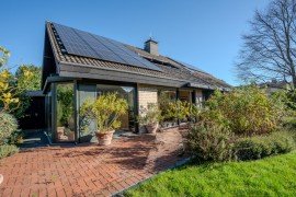Hauptbild +++ RESERVIERT ++ Au�ergew�hnlich: Repr�sentatives Einfamilienhaus mit Appartement in bevorzugter Wohnlage!