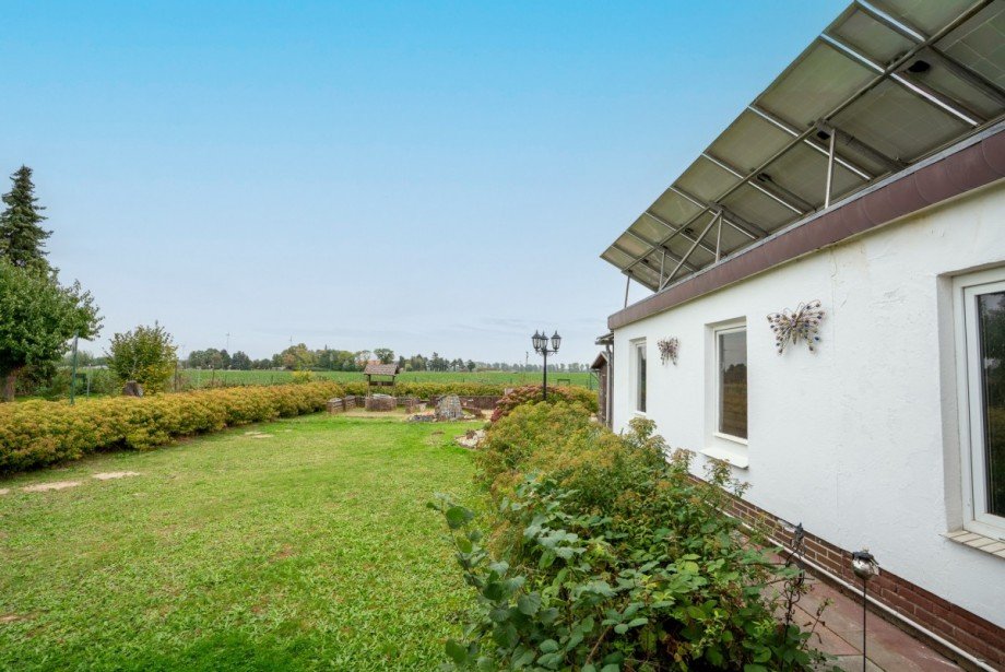 Garten Doppelhaush�lfte Titz