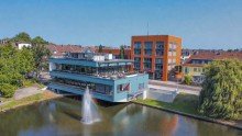 Au�enansicht Repr�sentative Premium-Immobilie in einzigartiger Wasserlage
