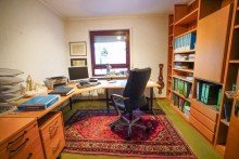 B�ro +++ VERKAUFT +++ Wundersch�ner wei�er Winkelbungalow, das ideale Zuhause f�r eine junge Familie!