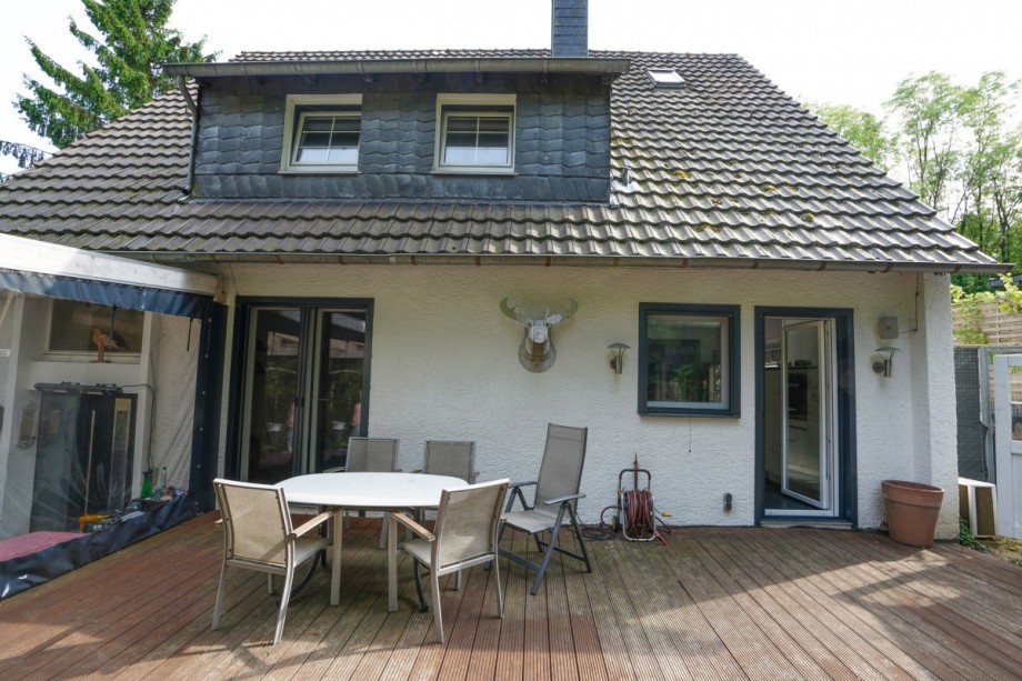 R�ckansicht Zweifamilienhaus Solingen
